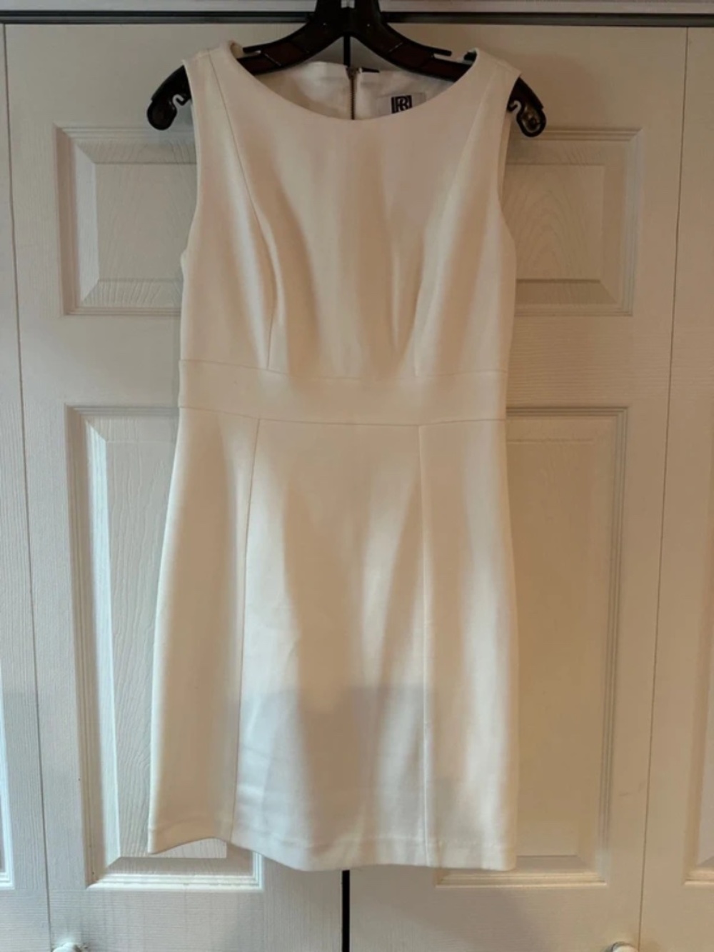 Laundry by Design Women’s Size 6 White Sleeveless Sheath Dress